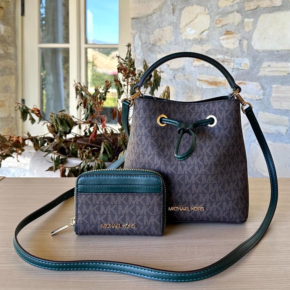 Michael Kors Suri Small Bucket Crossbody/MD Zip Card Case Brown Racing Green NWT